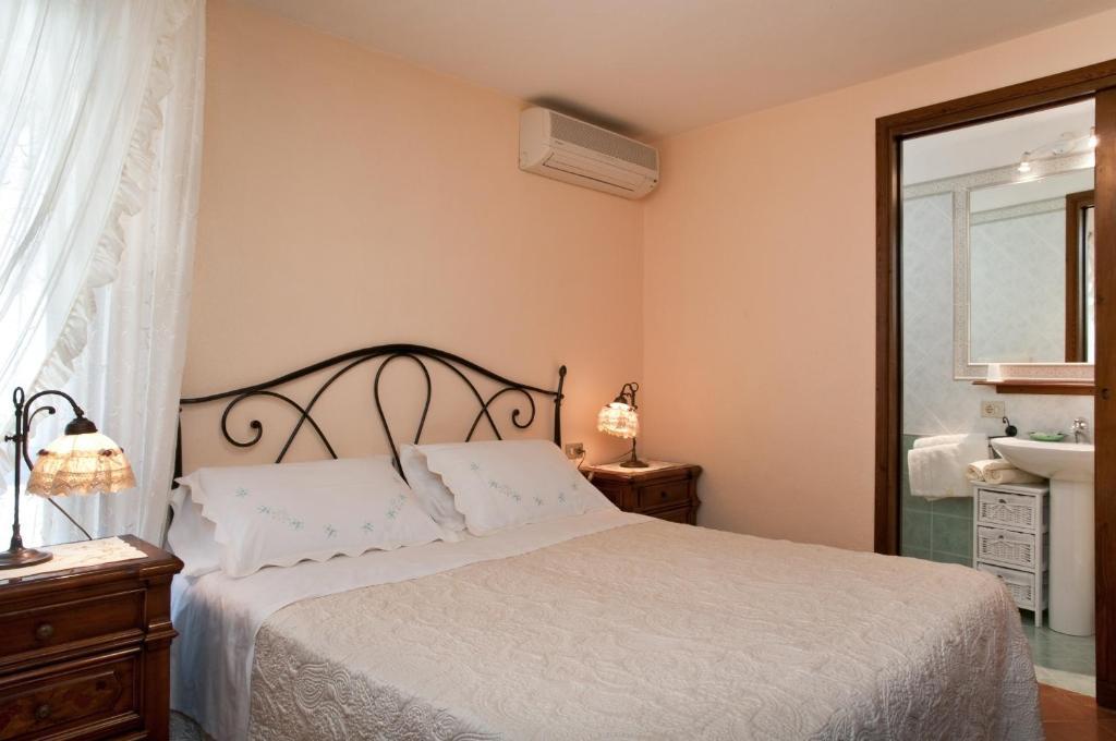 Bed&Breakfast Chiara Olbia Bilik gambar